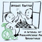 Eine Zeichnung auf blauem Hintergrund von zwei Personen, die Schach spielen. Eine Person sitzt im Rollstuhl, die andere lehnt sich über ein Schachbrett und gibt der ersteren ein High-Five. Der Schriftzug "Interview mit Paralympic-Sieger Martin Braxenthaler ist zu lesen".
